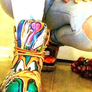 Custom hand painted boots size 9wmns